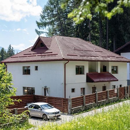 Vila 7 Predeal - Unique Location In The Forest Exteriér fotografie